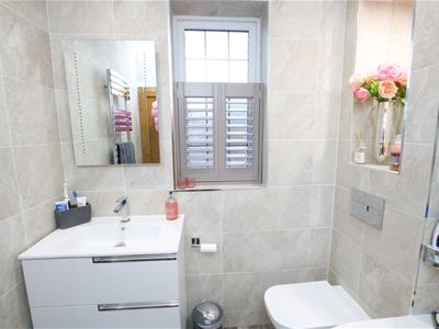 HOUSE BATHROOM